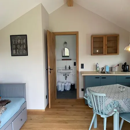 Bezauberndes Tiny House Im Gruenen بيت للعطل *